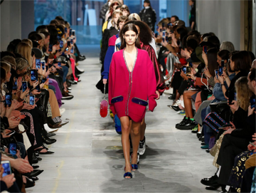El IMPACTO GLOBAL DE LA MODA LATINA : Agatha Designs y su Revolución en Miami y el Mundo